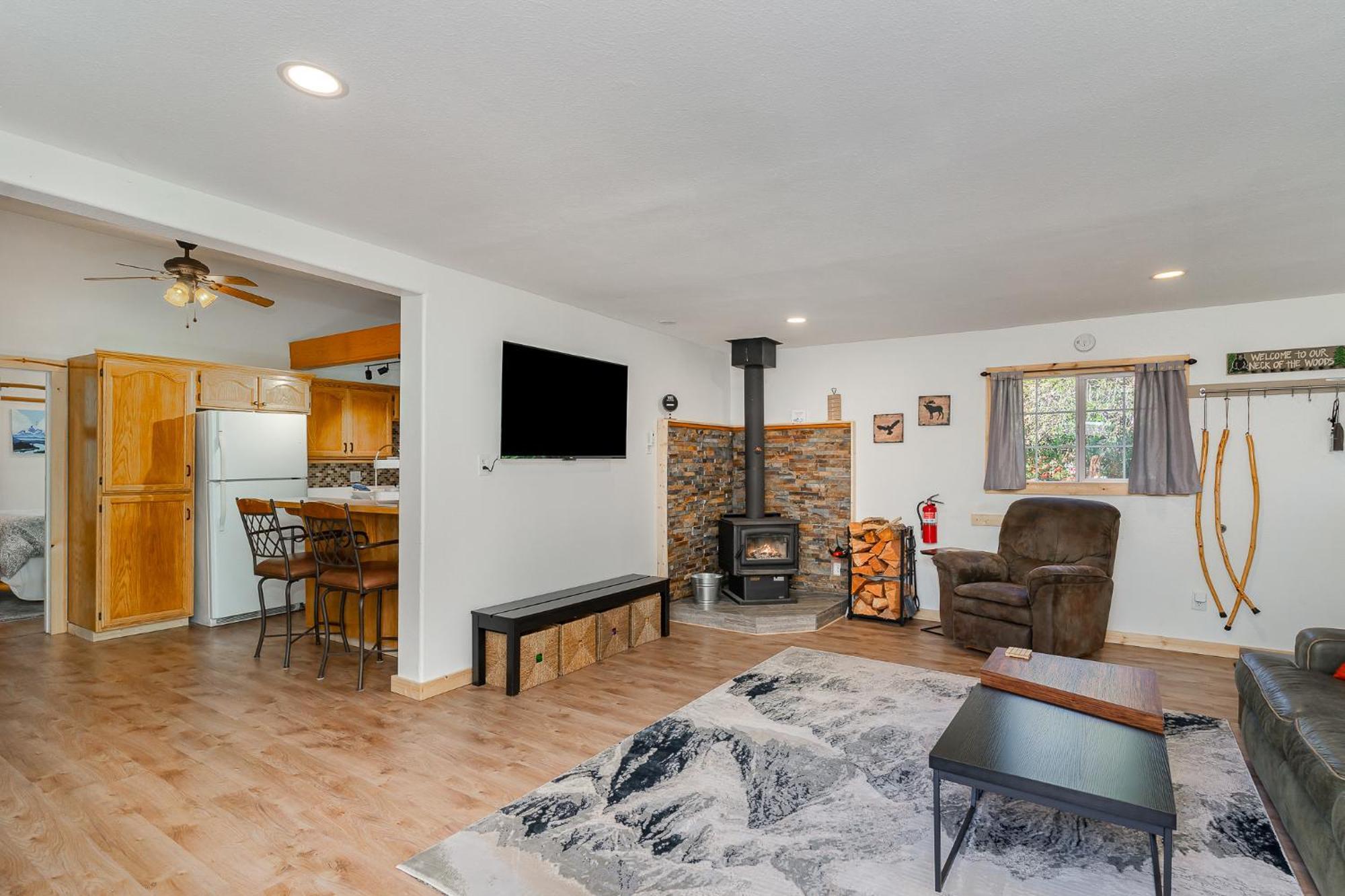 Bear'S Den Hideaway With Hot Tub Villa Ashford Luaran gambar